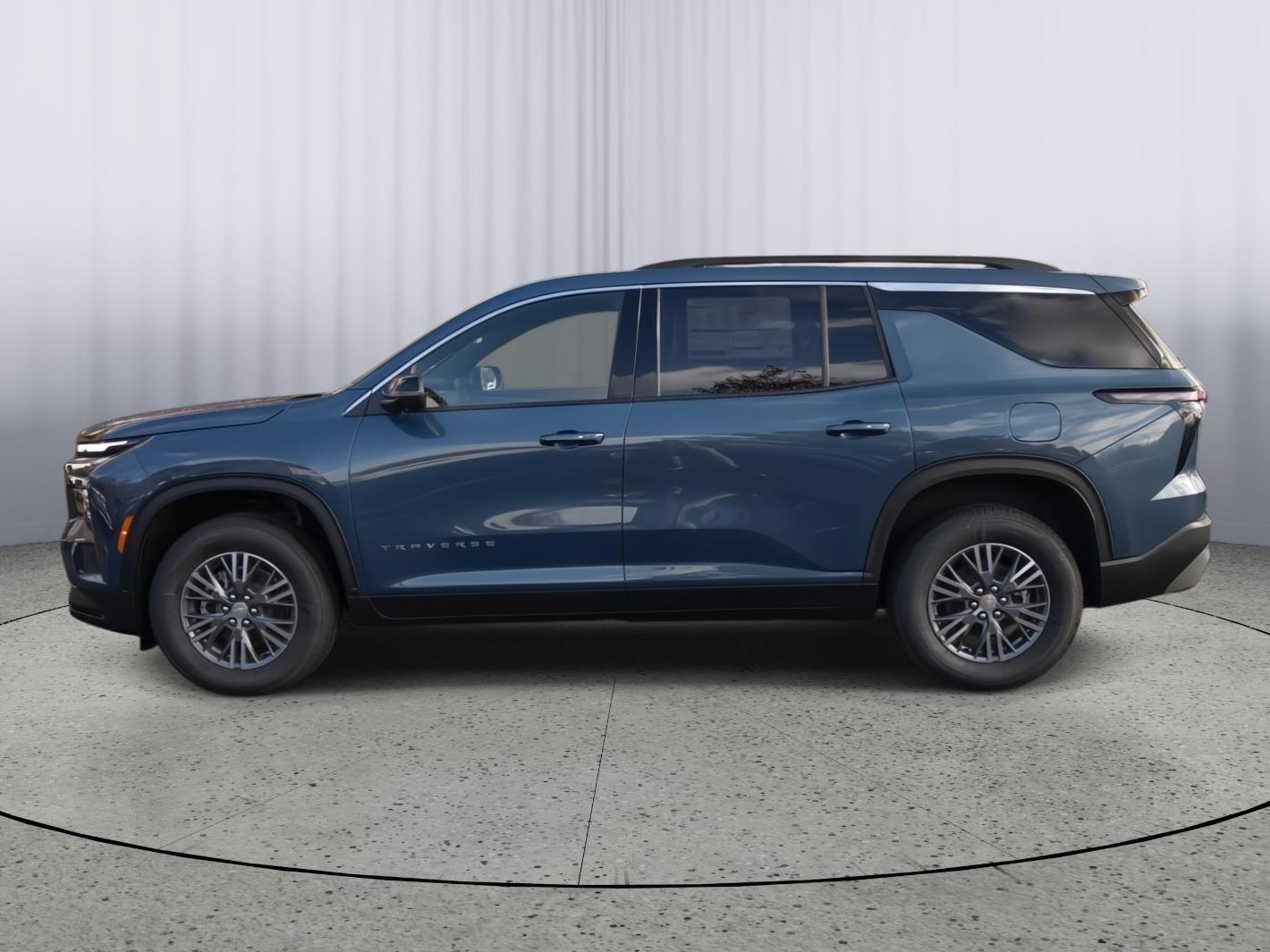 2026 Chevrolet Traverse photo 4