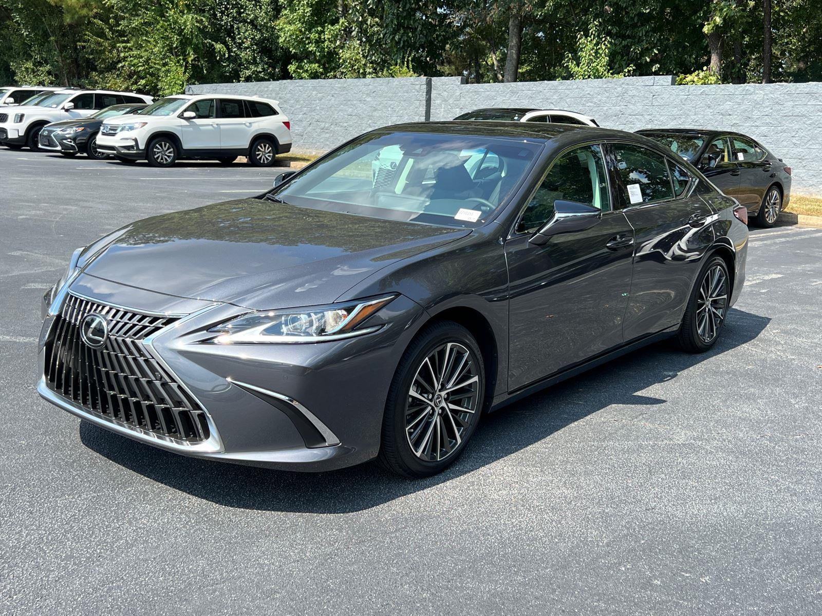 2025 Lexus ES 350 photo 2