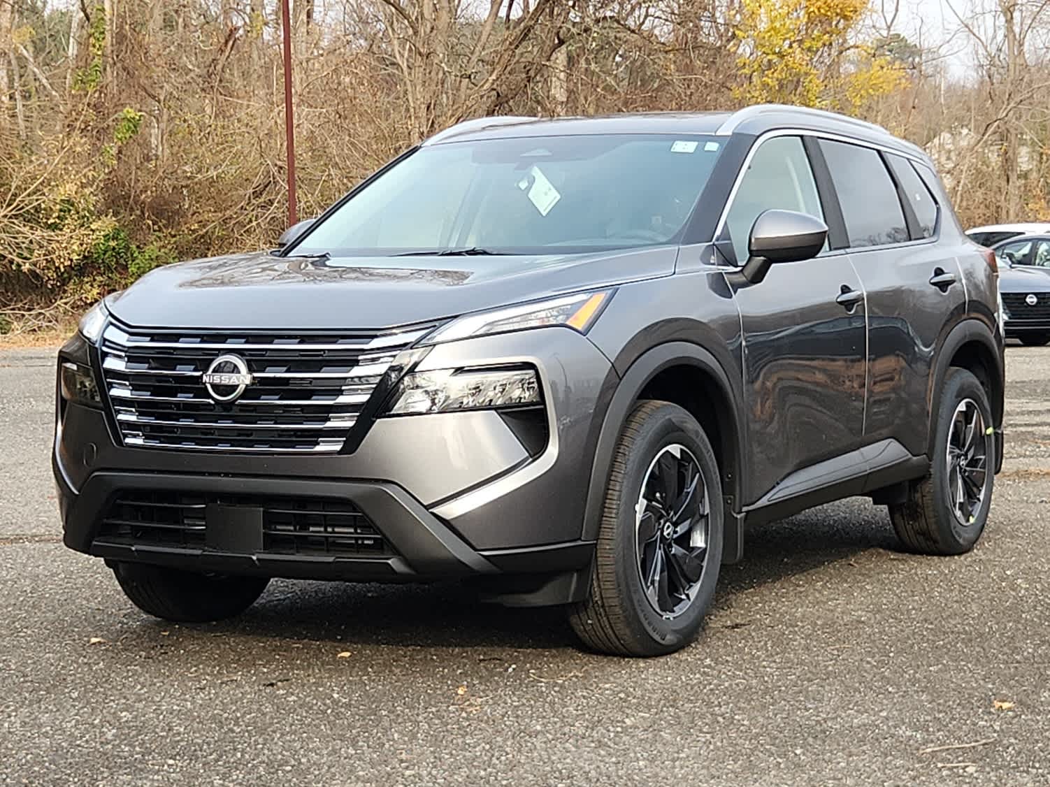 2026 Nissan Rogue SV's photo