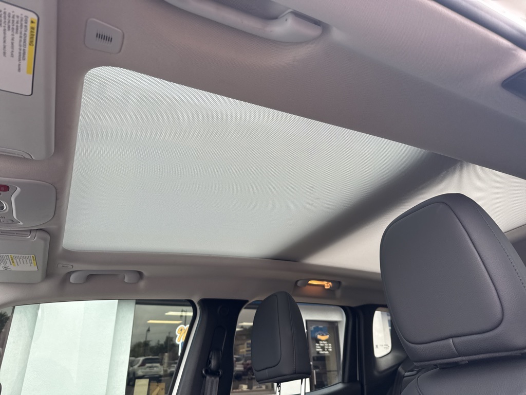 2023 Jeep Renegade Trailhawk photo 30