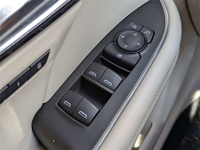 2021 Buick Envision Essence photo 20
