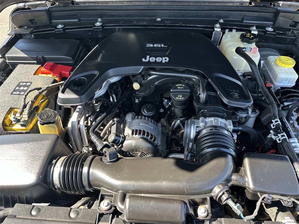 2018 Jeep Wrangler Unlimited Sahara photo 12