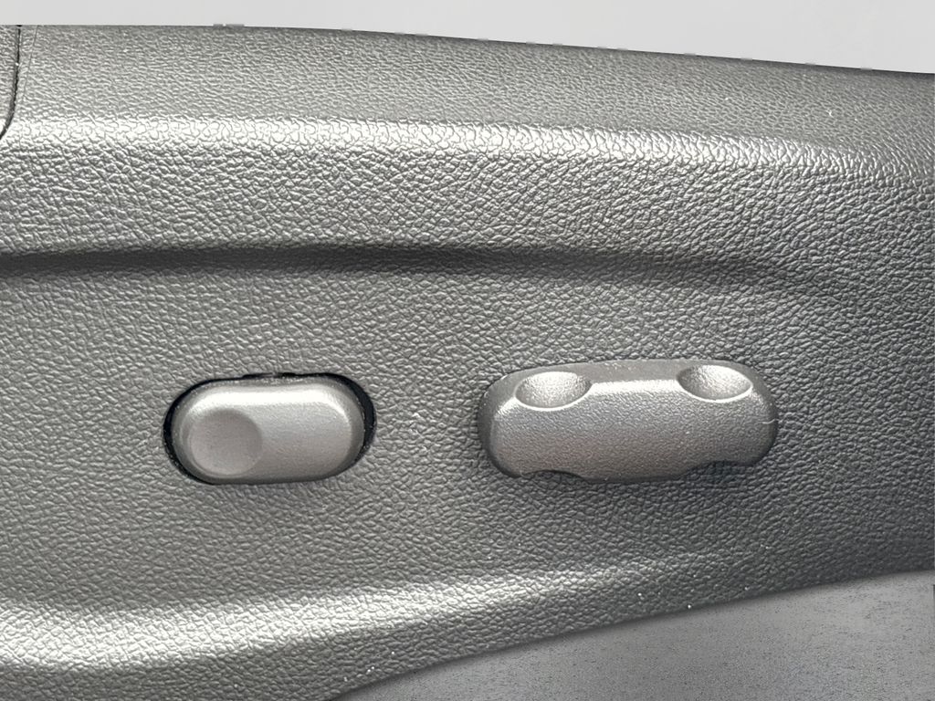 2016 Buick Encore Base photo 29