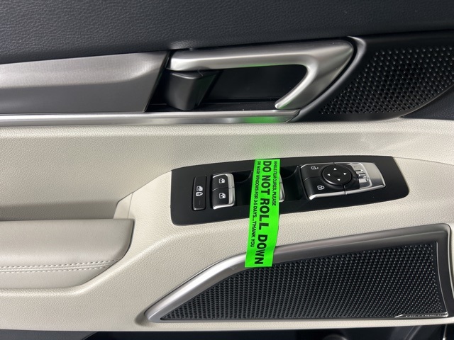 2025 Kia Telluride S photo 13
