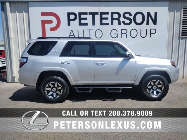 2021 Toyota 4Runner TRD Off-Road Premium photo 3