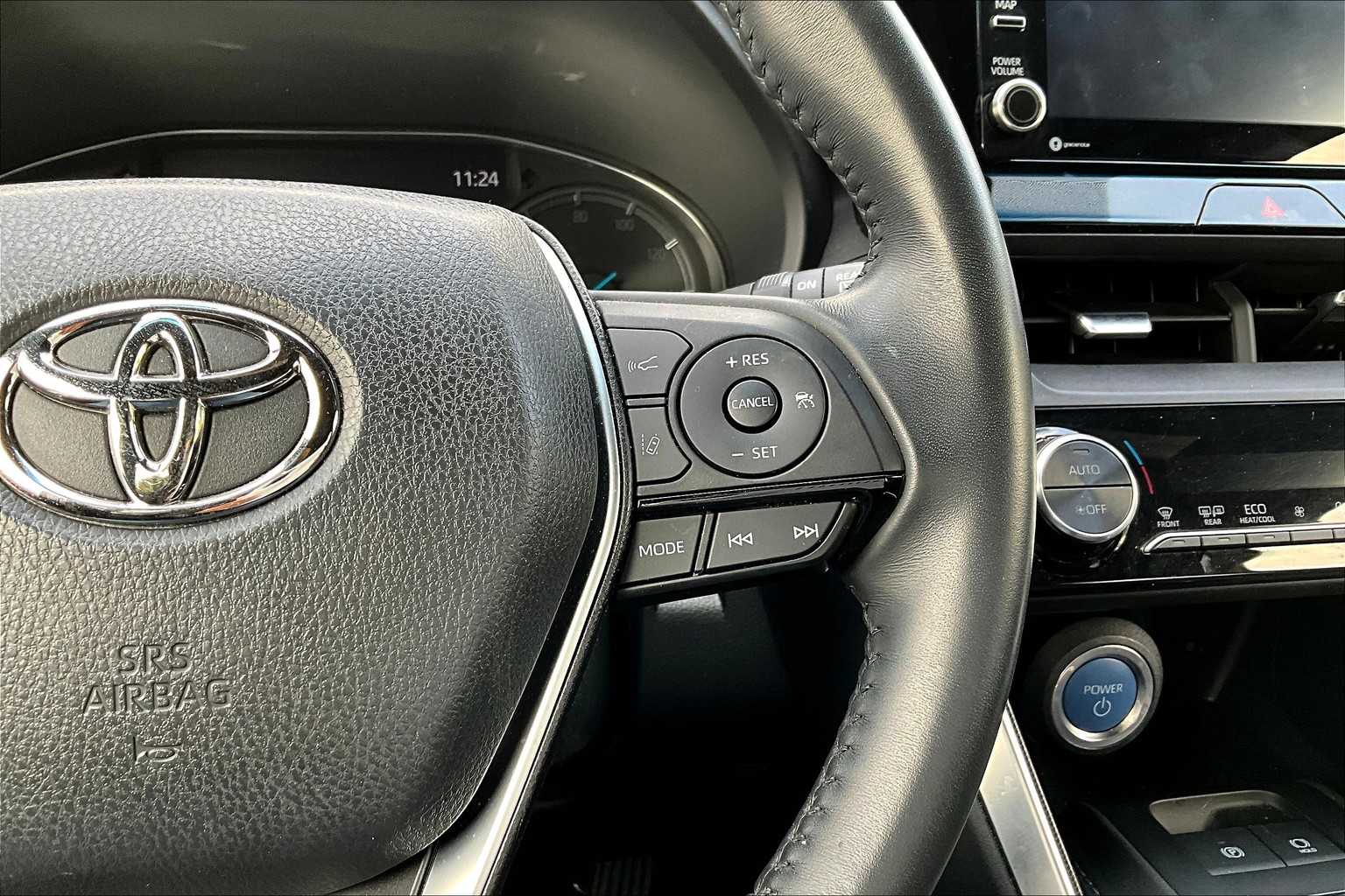 2022 Toyota Venza XLE photo 24