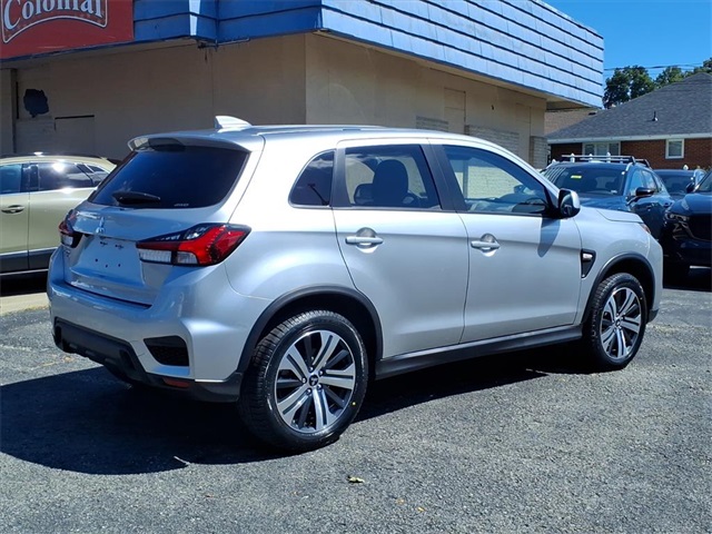 2022 Mitsubishi Outlander Sport ES photo 3
