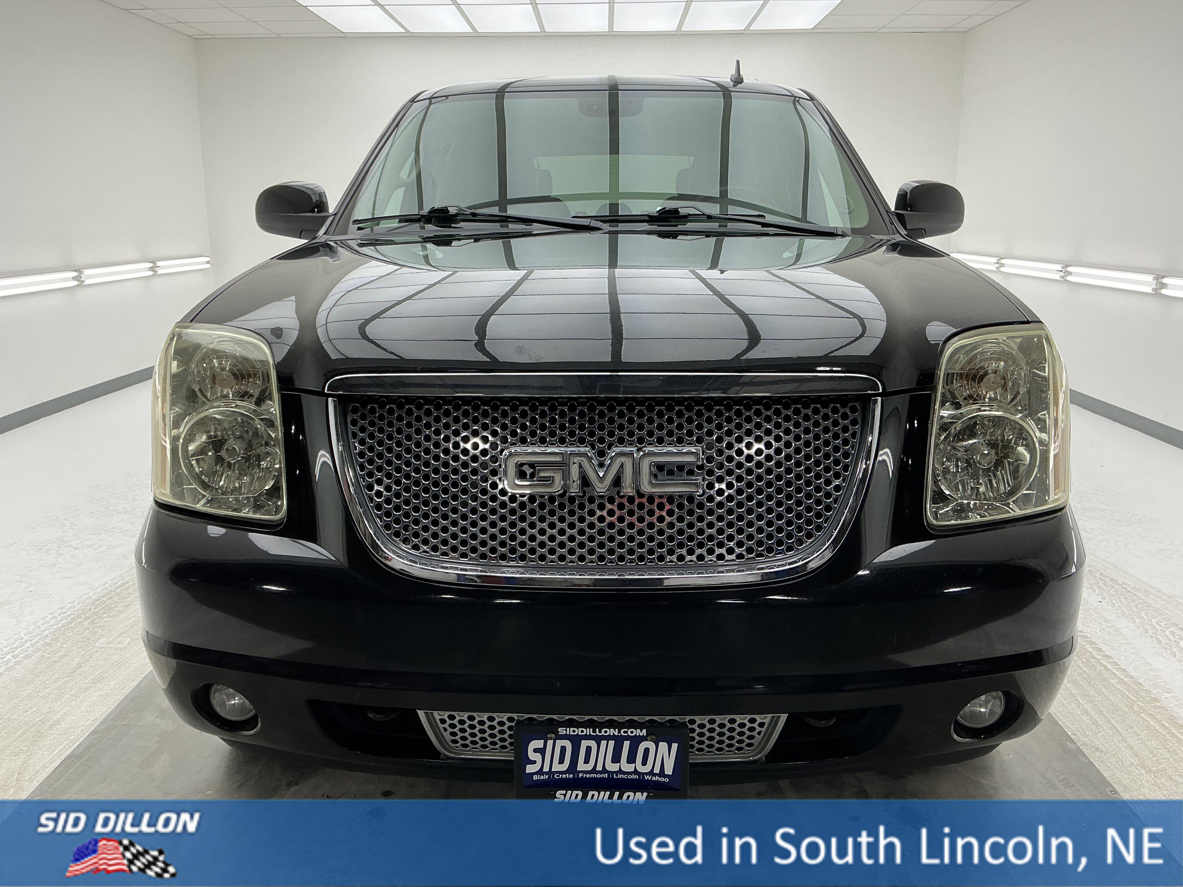 Used 2008 GMC Yukon XL Denali with VIN 1GKFK63898J241056 for sale in Lincoln, NE
