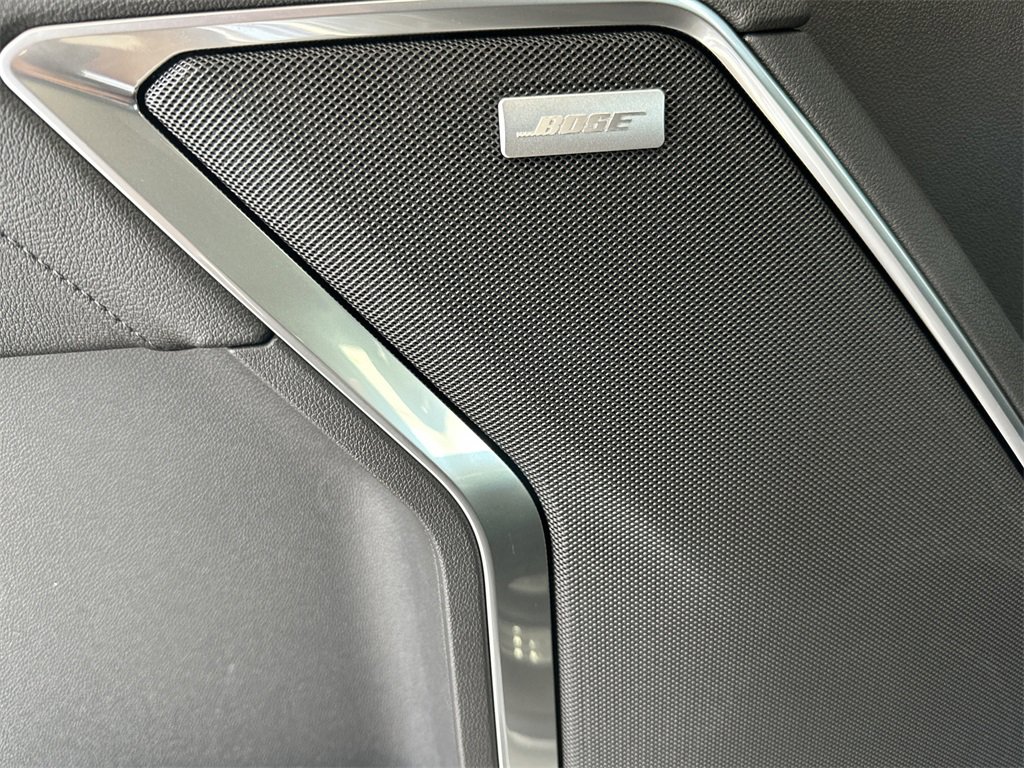 2026 Gmc Sierra 1500 SLT photo 9