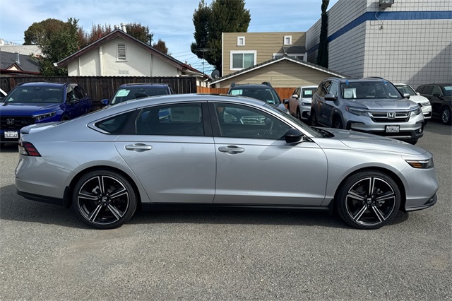 2025 Honda Accord Hybrid Sport photo 4