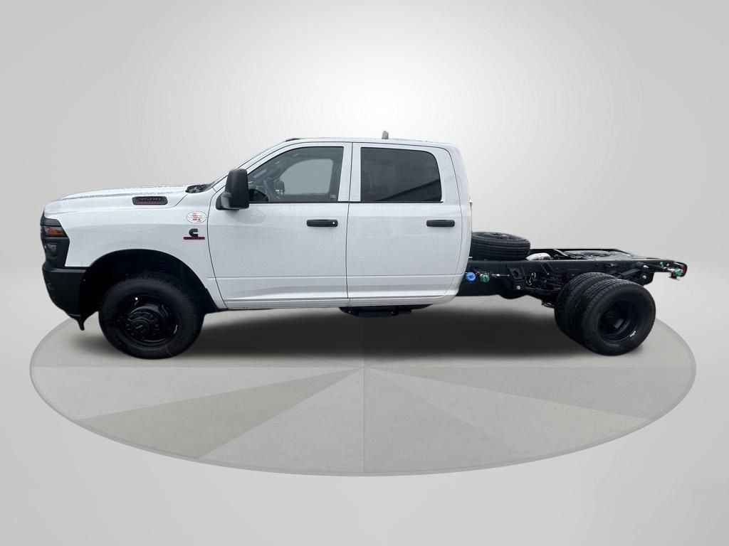 2025 Ram 3500 Tradesman photo 4