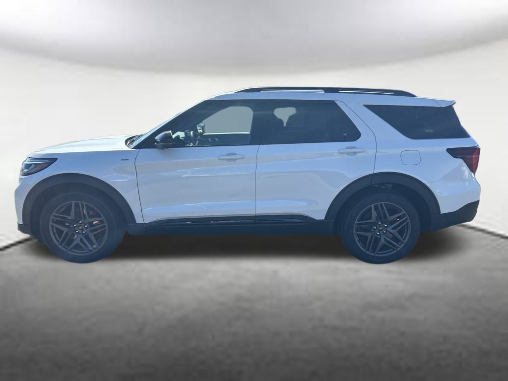2025 Ford Explorer ST-Line photo 3