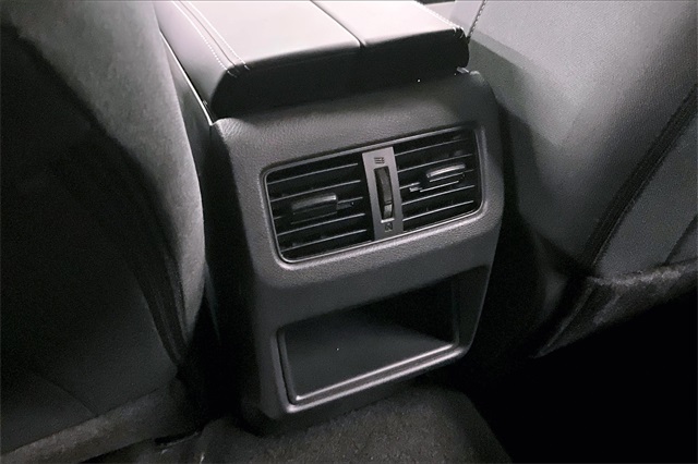 2025 Nissan Rogue S photo 19