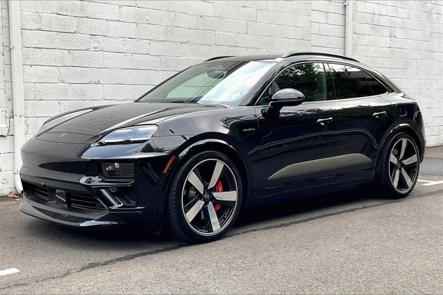自動車 Porsche Macan Turbo Macan Turbo | Porsche Car Configurator