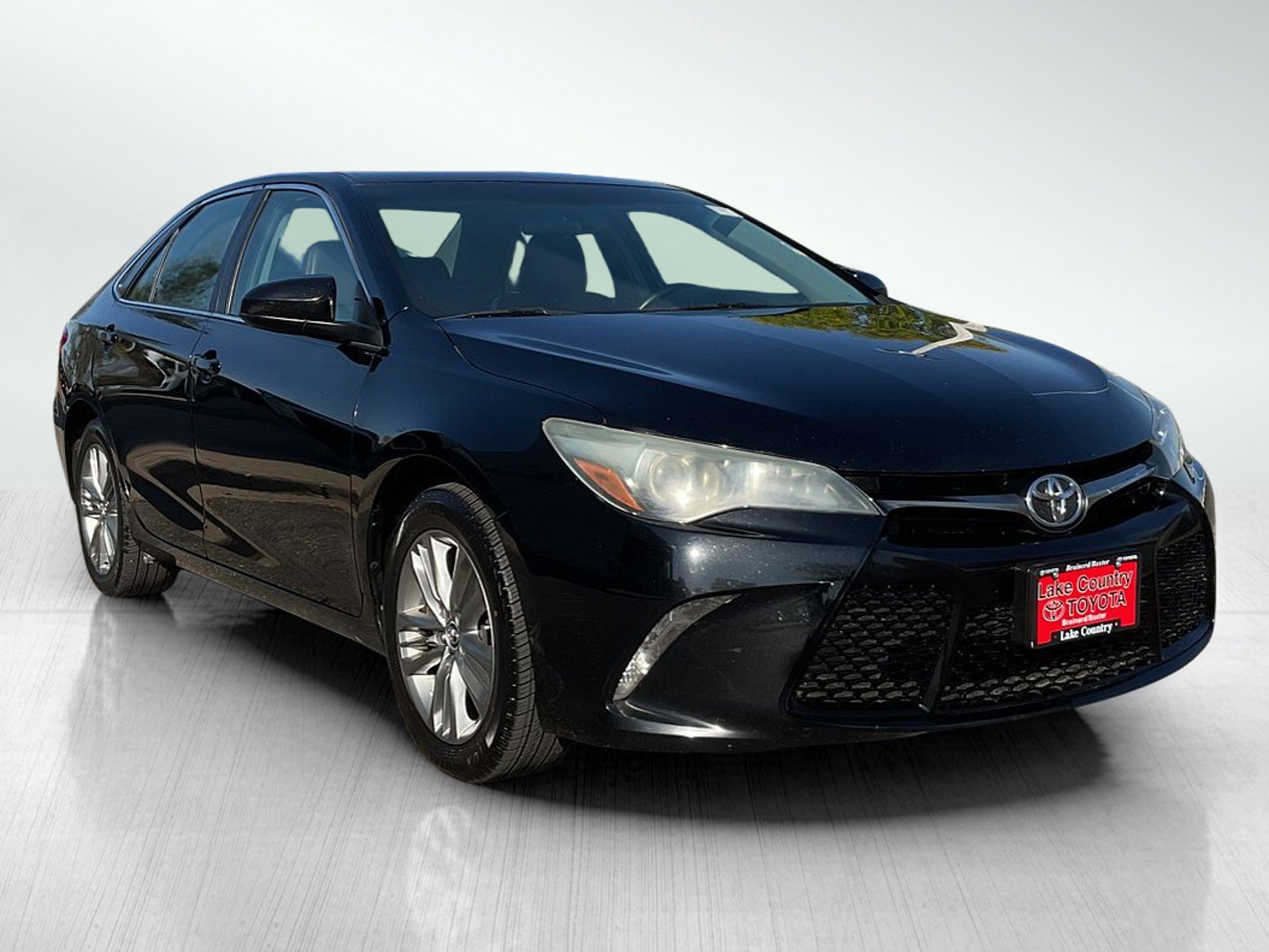2016 Toyota Camry SE photo 7