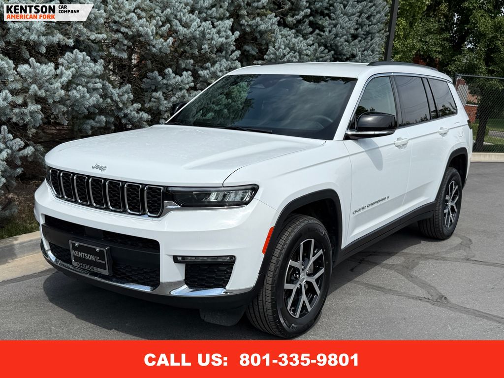 2024 Jeep Grand Cherokee Limited photo 3