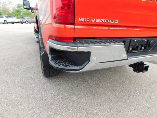 2025 Chevrolet Silverado 2500HD LT photo 6
