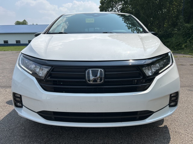2023 Honda Odyssey Sport photo 2