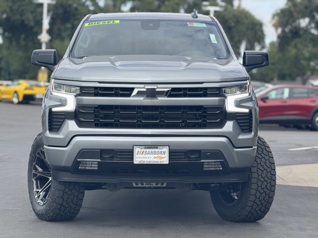 2025 Chevrolet Silverado 1500 RST photo 2