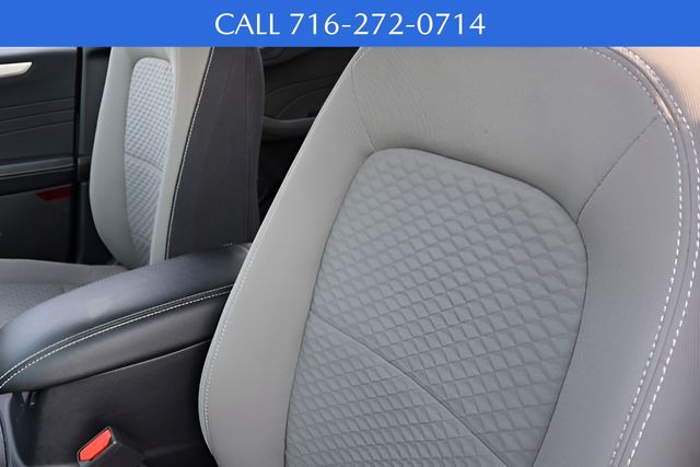 2022 Ford Escape SE photo 6