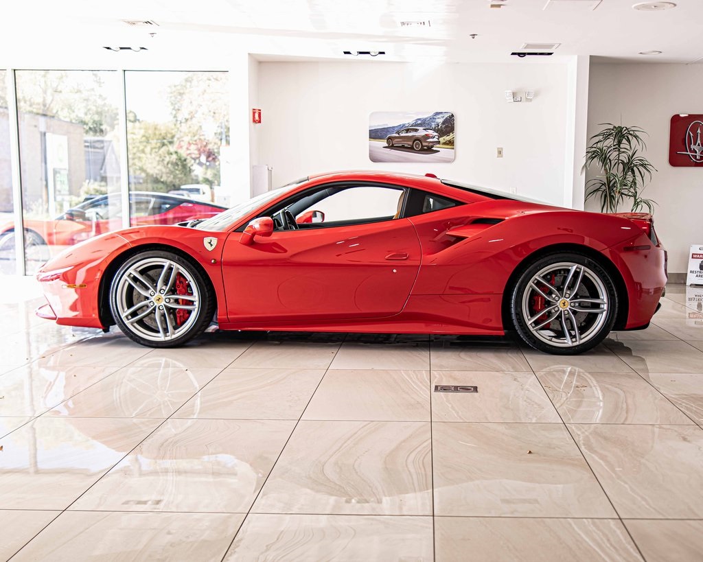 2018 FERRARI 488 - Image 8