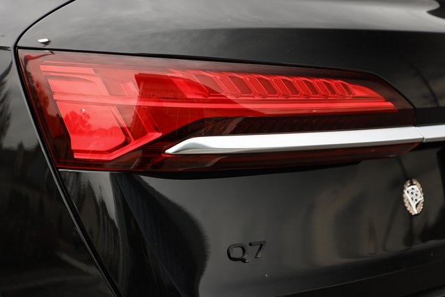 2025 Audi Q7 55 Prestige photo 11