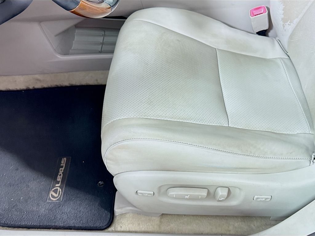 2010 Lexus RX 350 photo 15