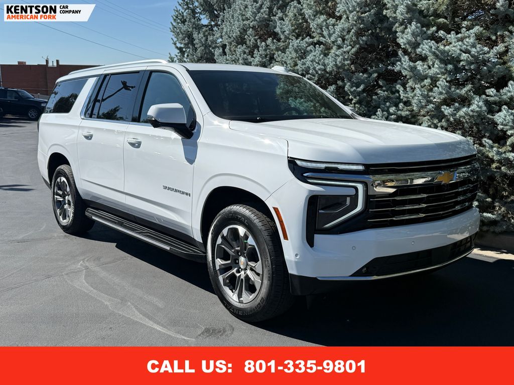 2025 Chevrolet Suburban LT photo 12