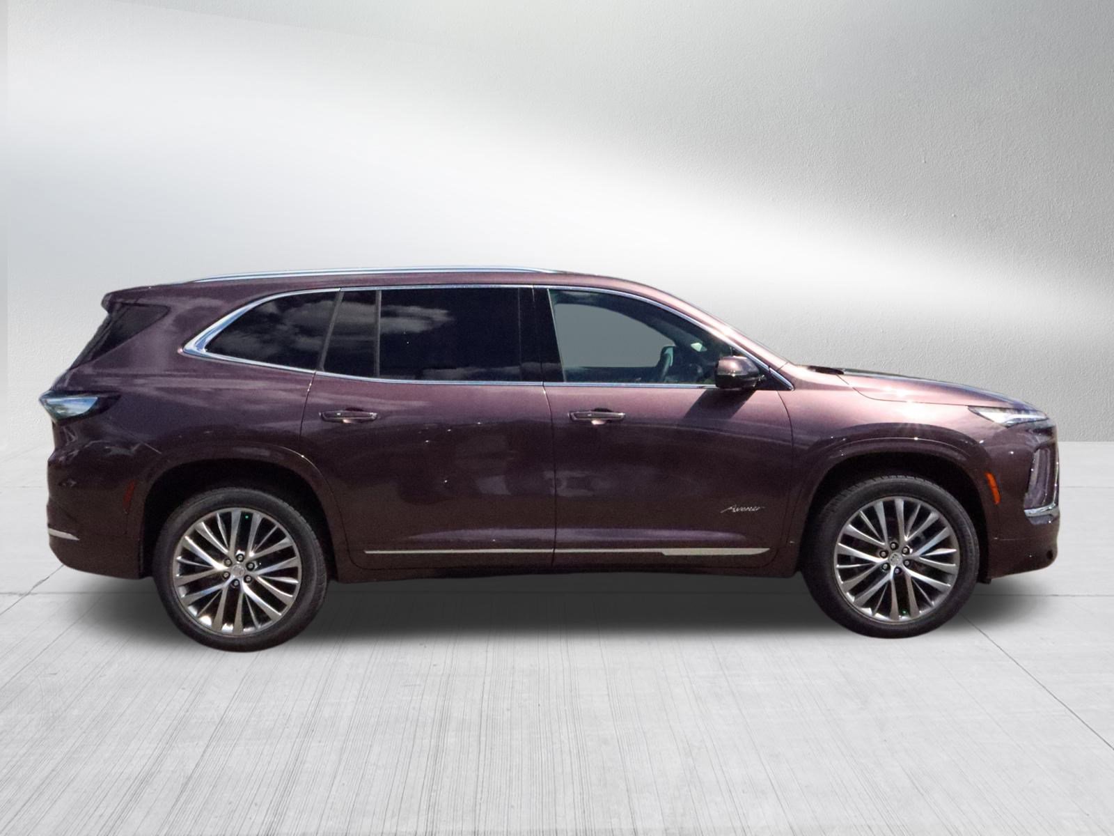 2025 Buick Enclave Avenir photo 8