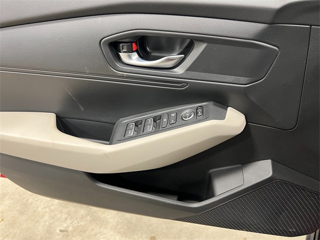 2025 Honda Accord LX photo 13