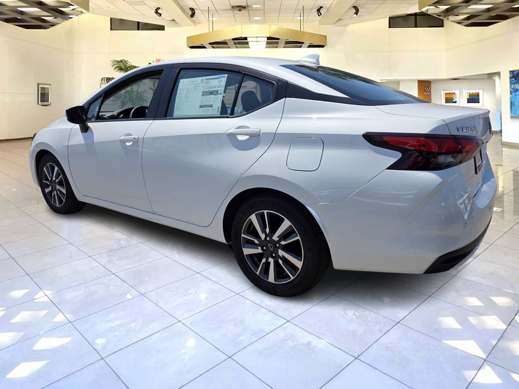 2025 Nissan Versa SV photo 3