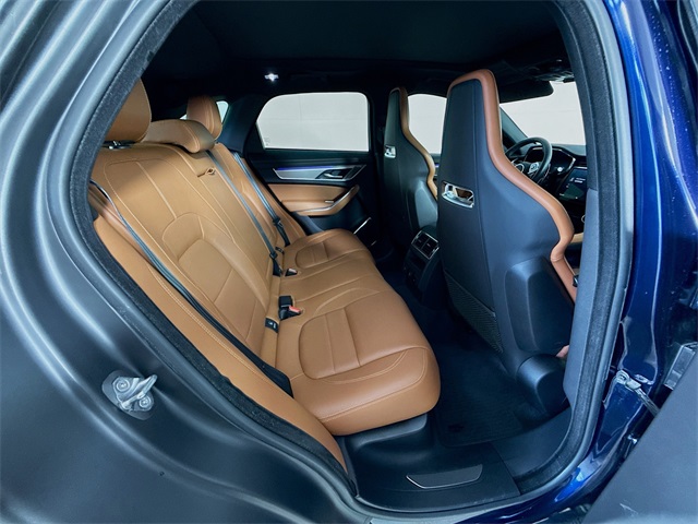 2024 Jaguar F-PACE P250 R-Dynamic S photo 28