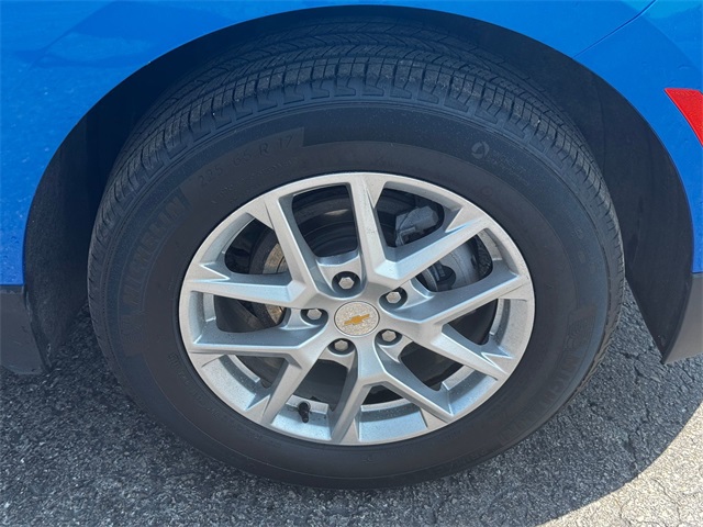 2024 Chevrolet Equinox LT photo 9