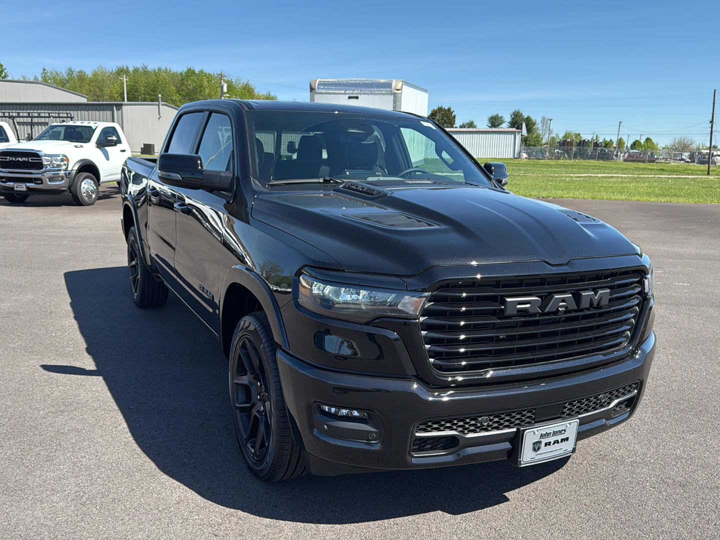 2025 Ram 1500 Laramie photo 2