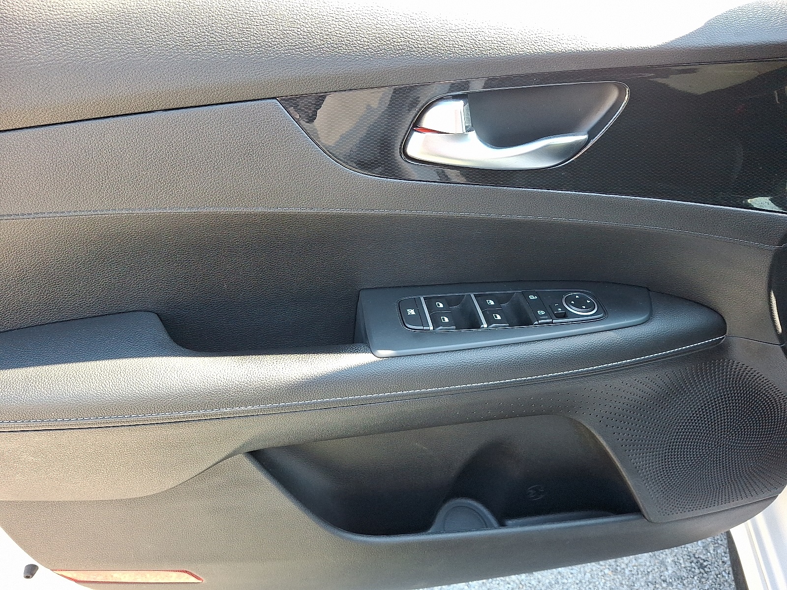 2021 Kia Forte GT-Line photo 13