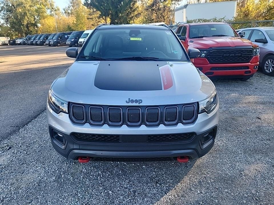 Used 2022 Jeep Compass Trailhawk with VIN 3C4NJDDB0NT165837 for sale in Kansas City
