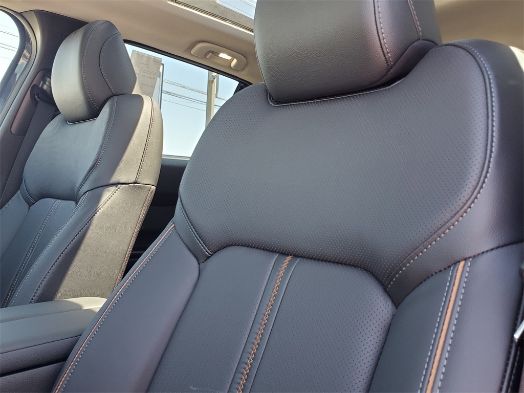 2025 Mazda CX-50 Premium photo 29