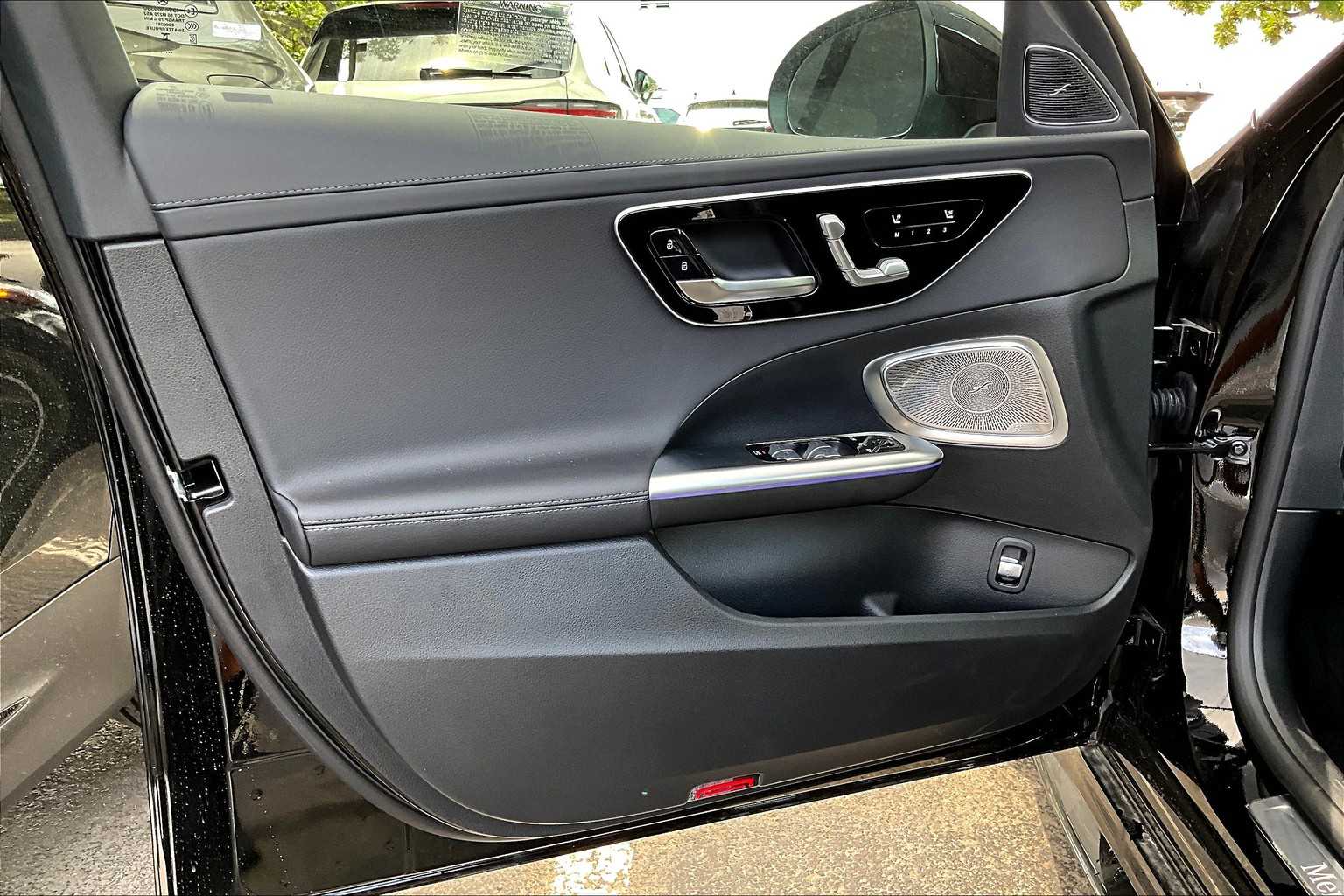 2025 Mercedes Benz C 300 photo 15
