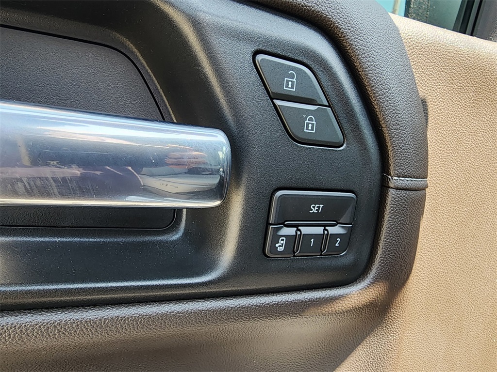 2020 Chevrolet Silverado 1500 LTZ photo 15
