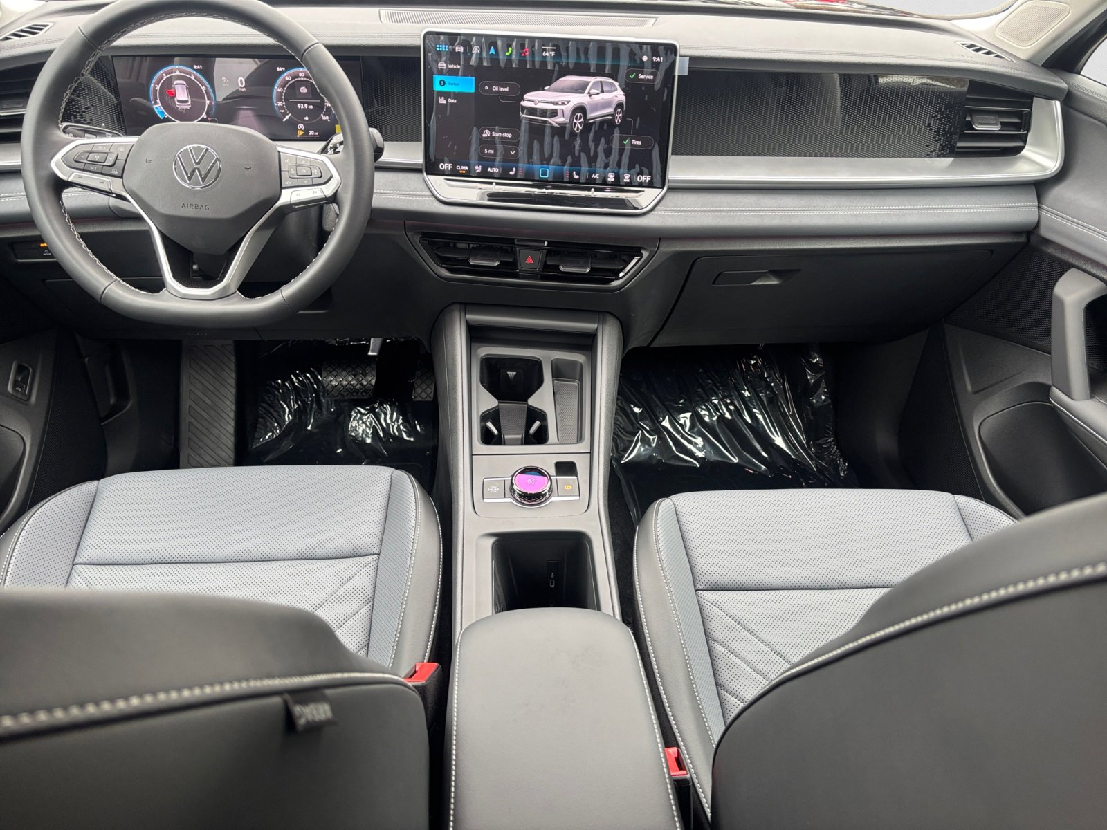 2025 Volkswagen Tiguan SE photo 9
