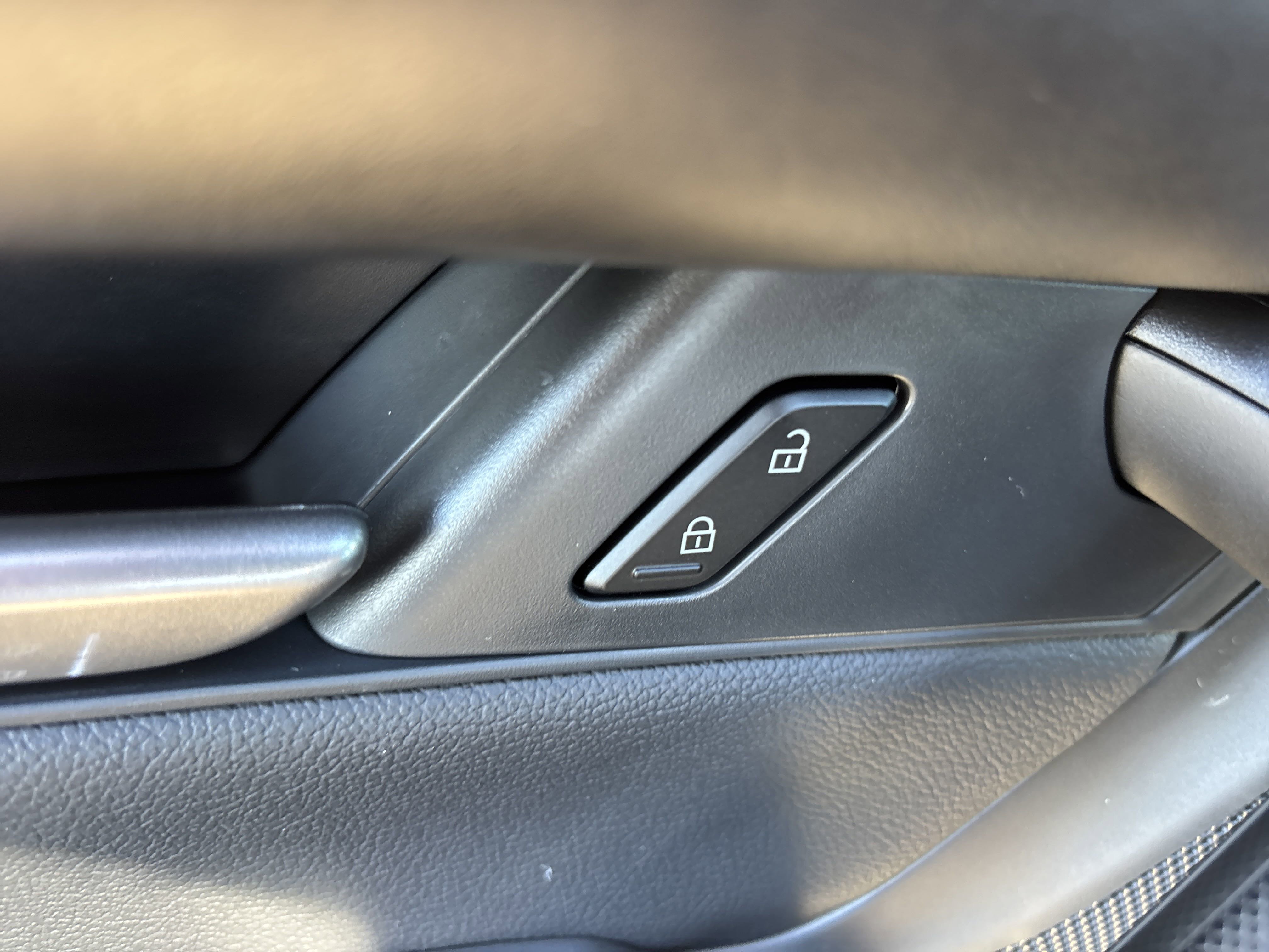 2026 Mazda CX-50 Premium photo 4