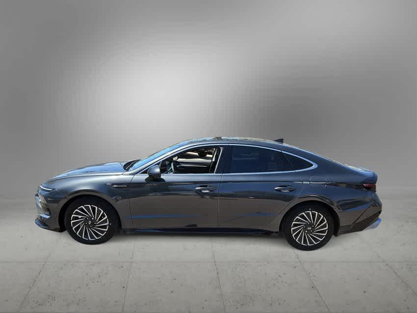 2025 Hyundai Sonata Hybrid Limited photo 5