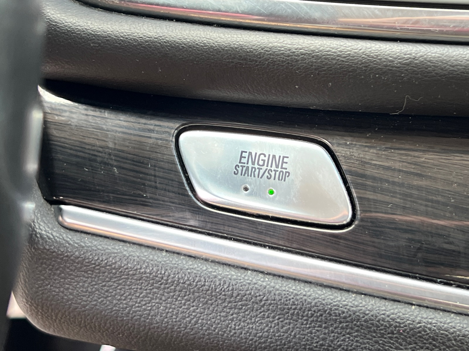 2020 Buick Enclave Essence photo 34