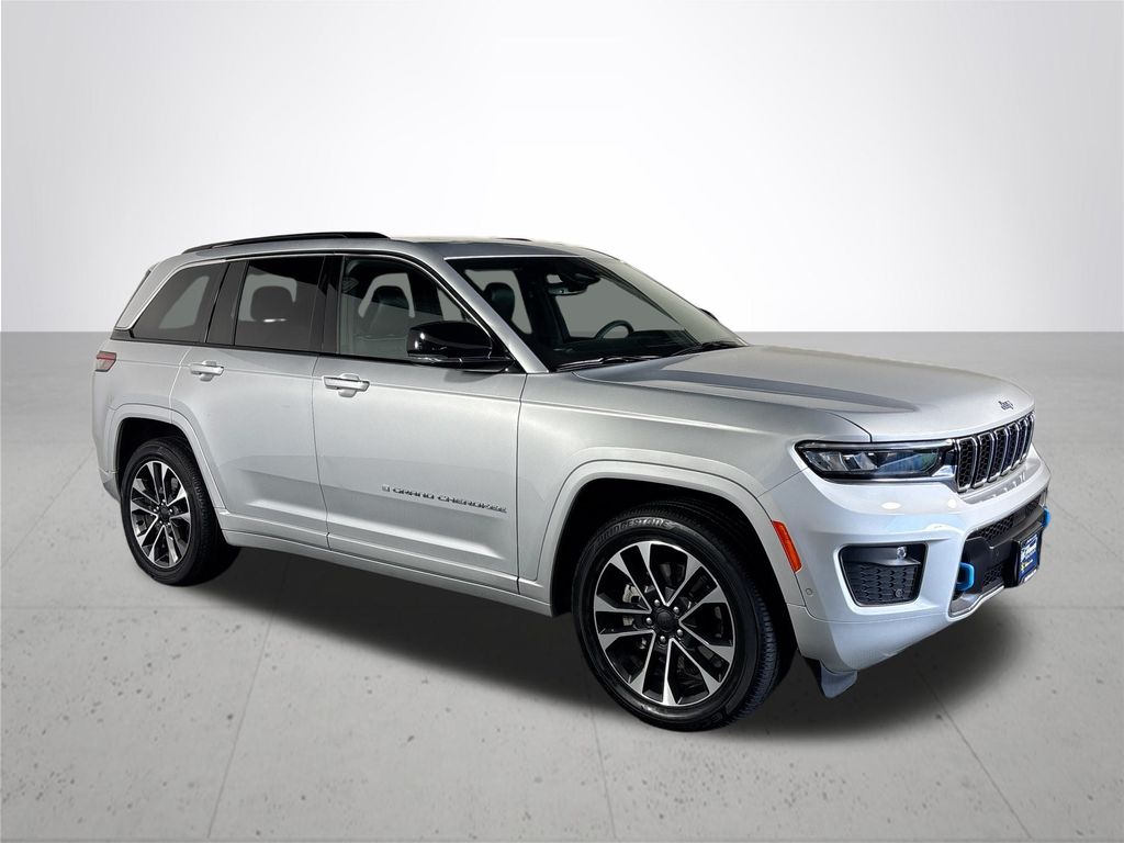 2023 Jeep Grand Cherokee Overland 4xe photo 4