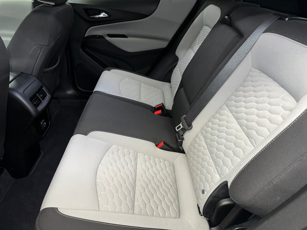 2020 Chevrolet Equinox LS photo 14