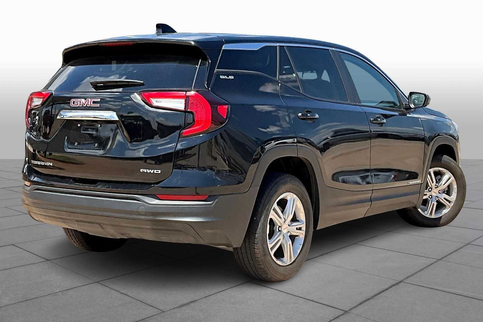 2024 Gmc Terrain SLE photo 11