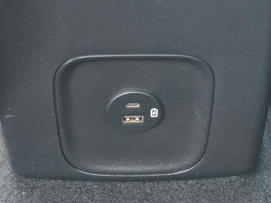 2022 Ford Escape SEL photo 13