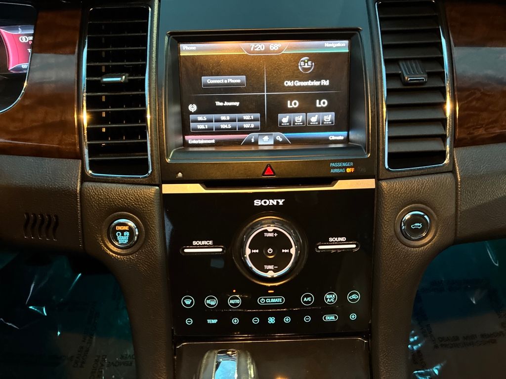 2013 Ford Taurus Limited photo 18