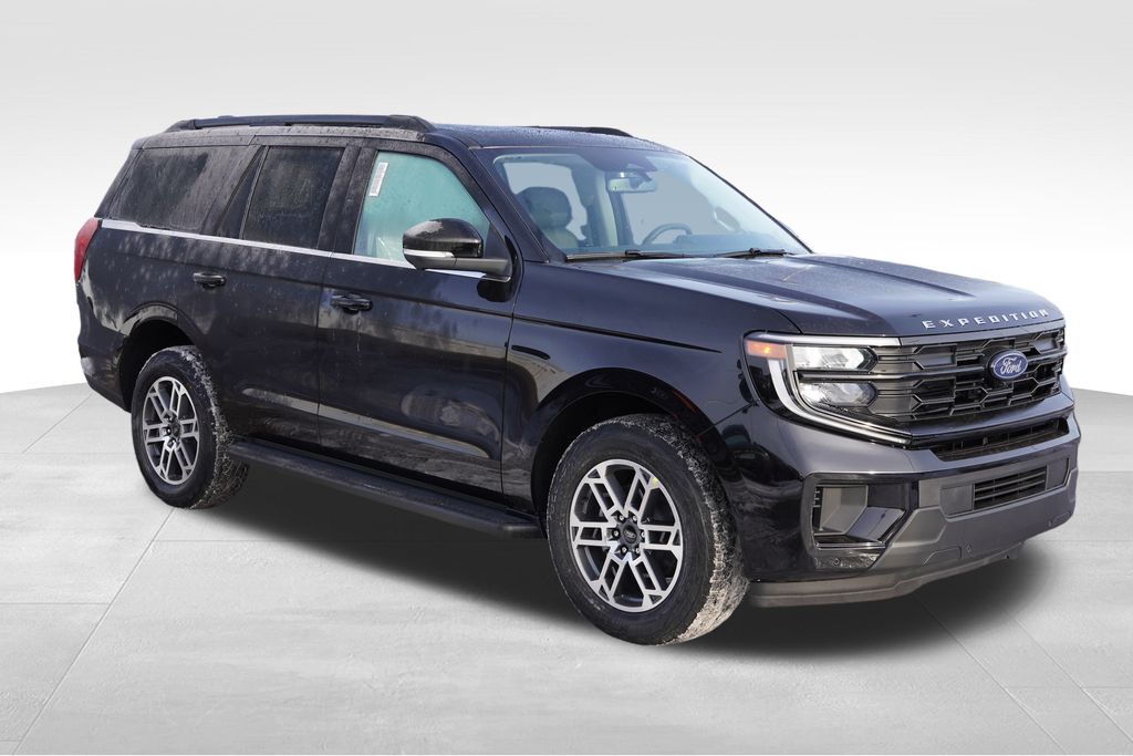 2026 Ford Expedition Active's photo