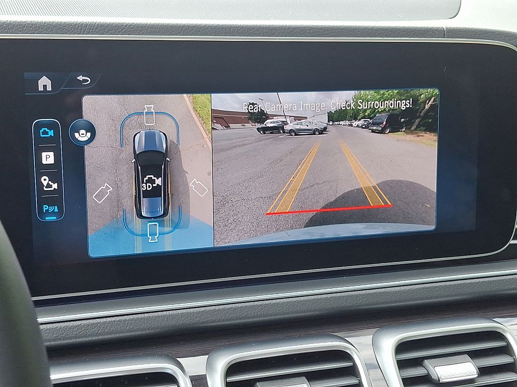 2025 Mercedes Benz GLS 450 4MATIC photo 17